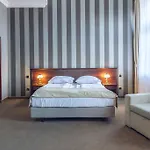 Royal 3* Krakow