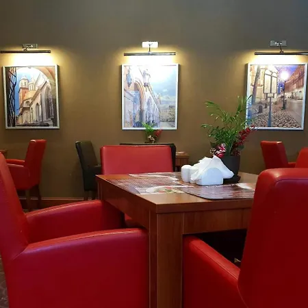 皇家酒店 3*