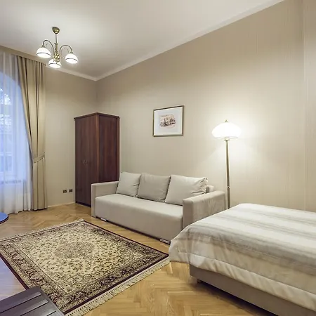 Royal Hotel 3*