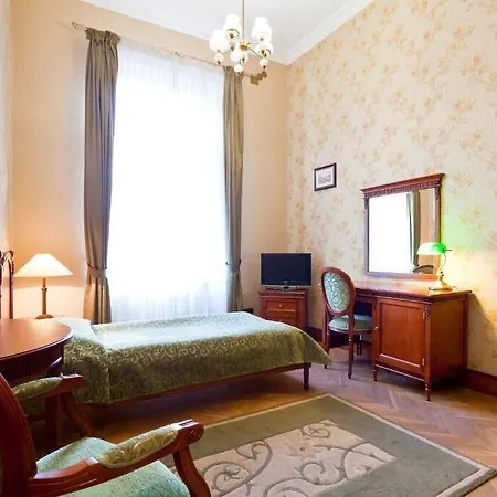Royal 3*